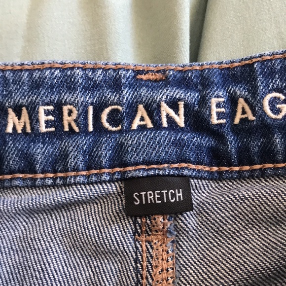 Dark wash American eagle jeans - Picture 2 of 4